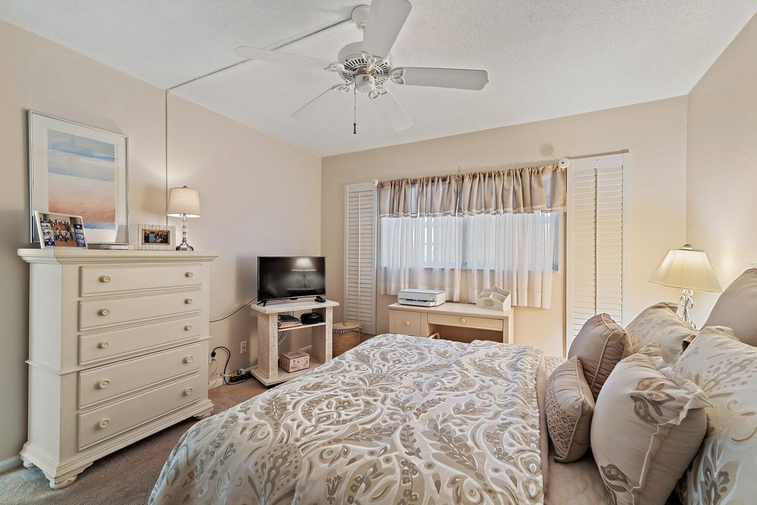 合同活跃: $209,000 (2 贝兹, 2 浴室, 1200 平方英尺)