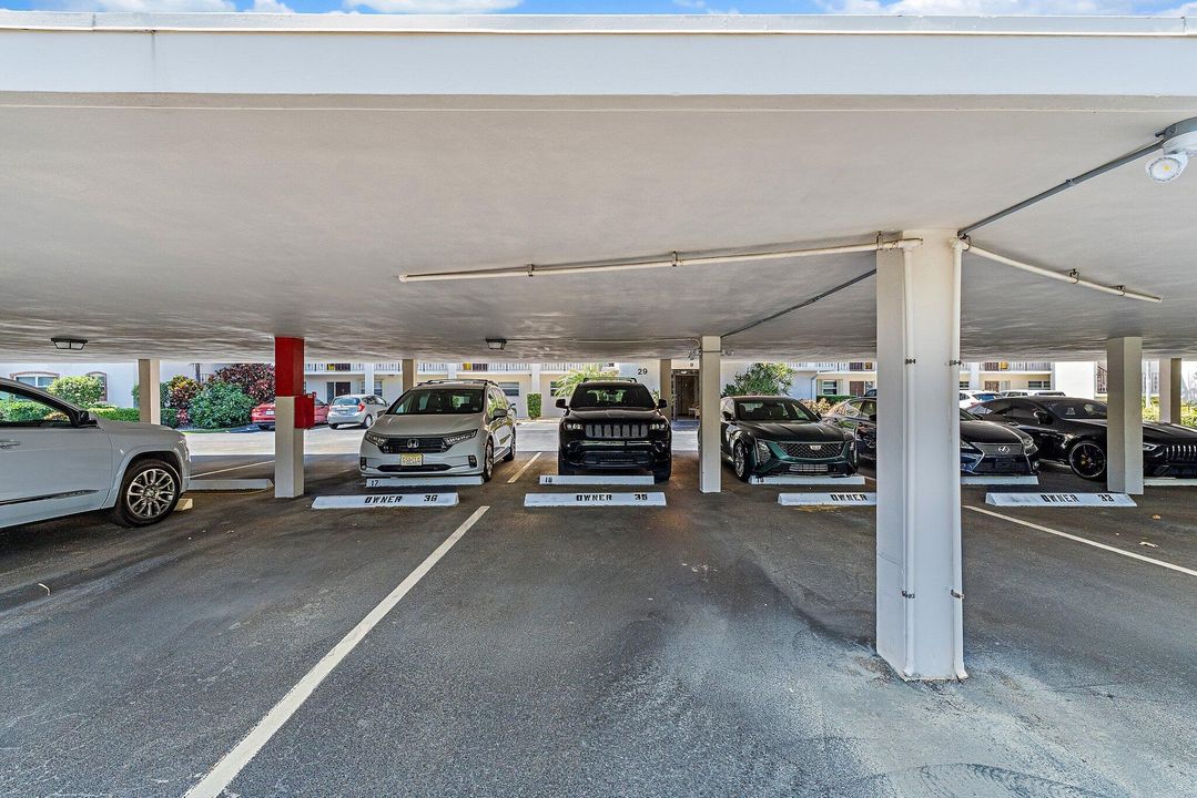 合同活跃: $209,000 (2 贝兹, 2 浴室, 1200 平方英尺)