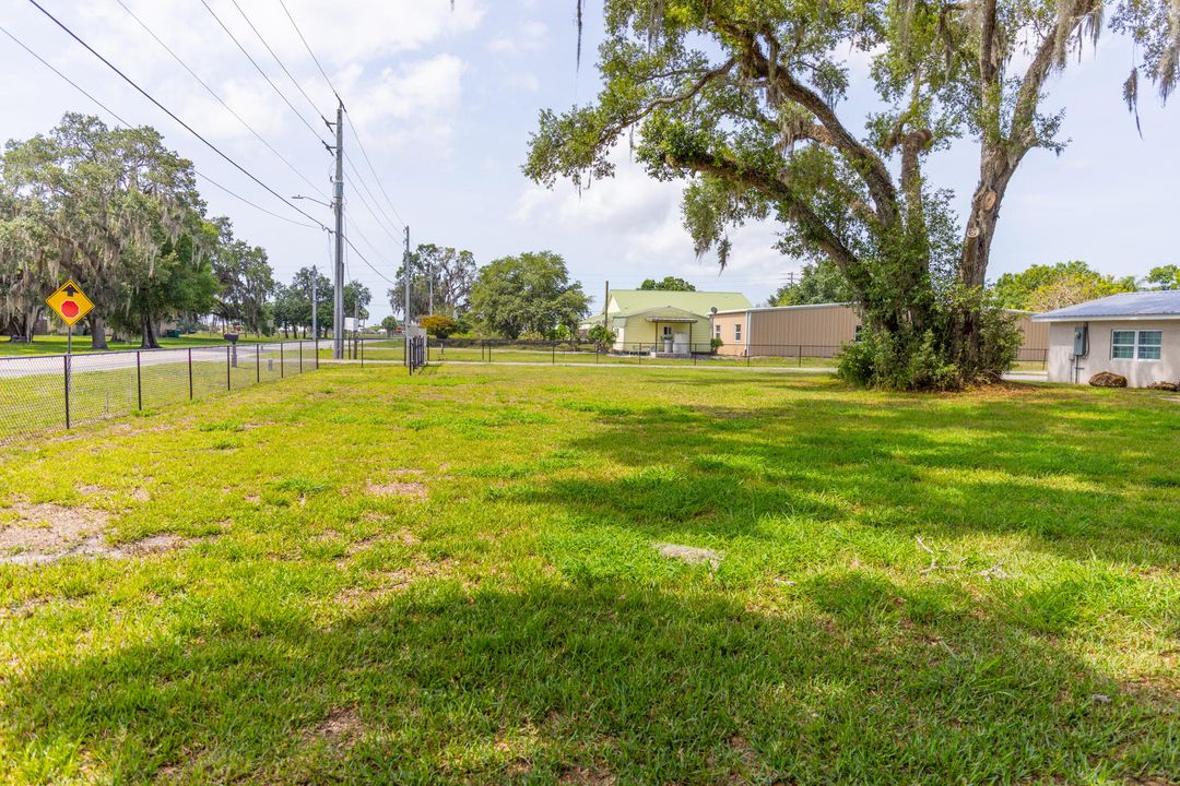 Active With Contract: $369,900 (3 beds, 2 baths, 1440 Square Feet)