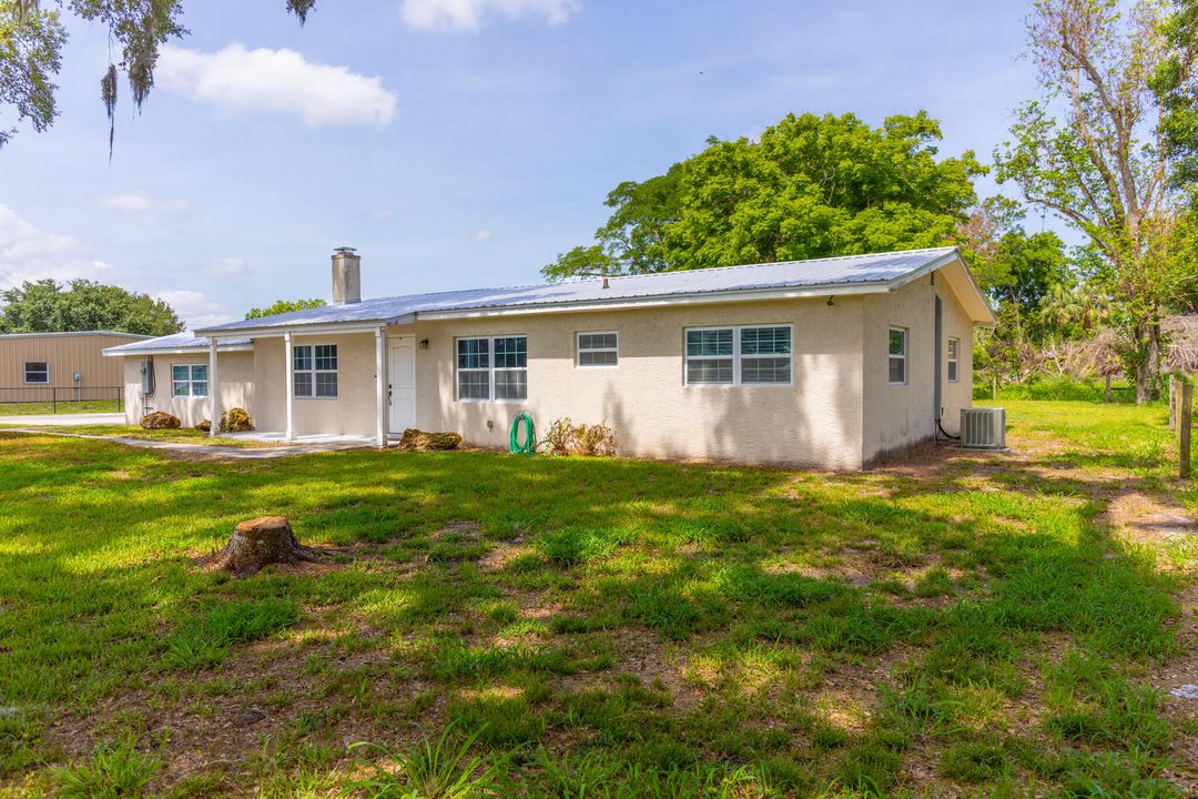 Active With Contract: $369,900 (3 beds, 2 baths, 1440 Square Feet)