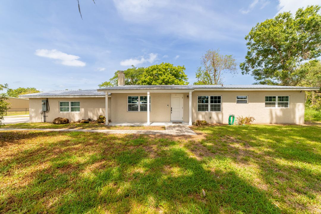 Active With Contract: $369,900 (3 beds, 2 baths, 1440 Square Feet)