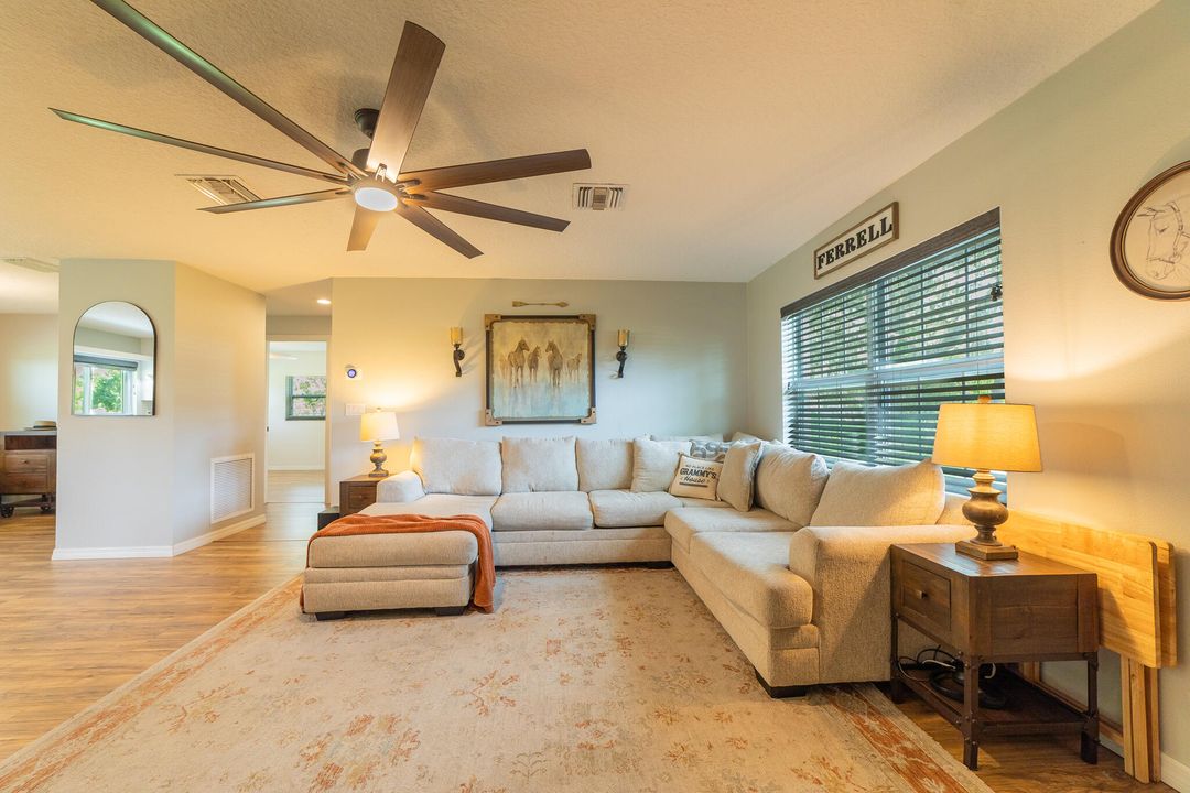 Active With Contract: $369,900 (3 beds, 2 baths, 1440 Square Feet)