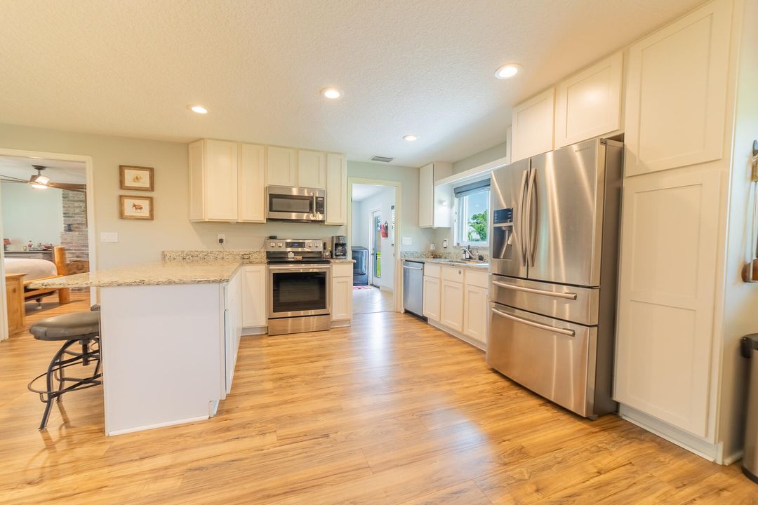 Active With Contract: $369,900 (3 beds, 2 baths, 1440 Square Feet)