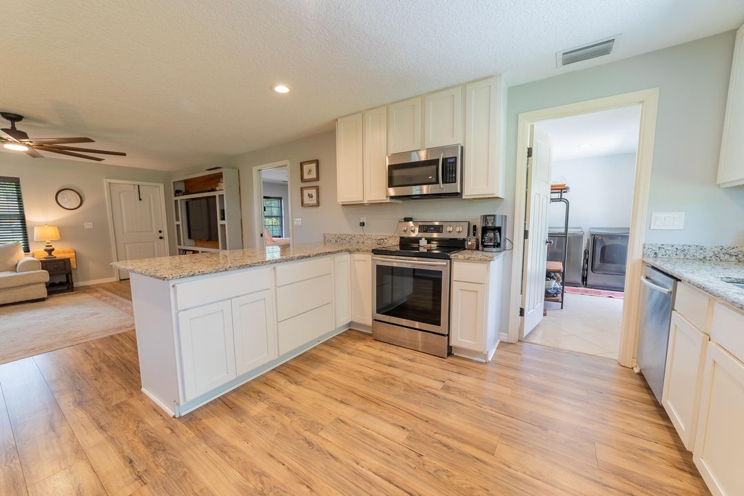 Active With Contract: $369,900 (3 beds, 2 baths, 1440 Square Feet)