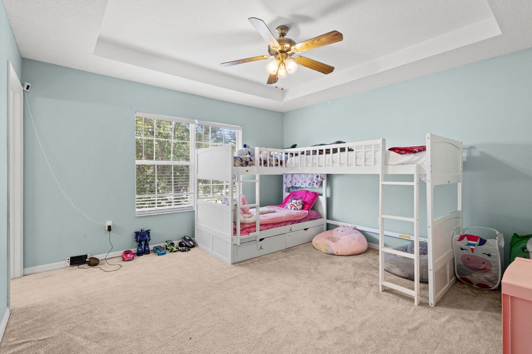 Active With Contract: $236,000 (2 beds, 2 baths, 1350 Square Feet)