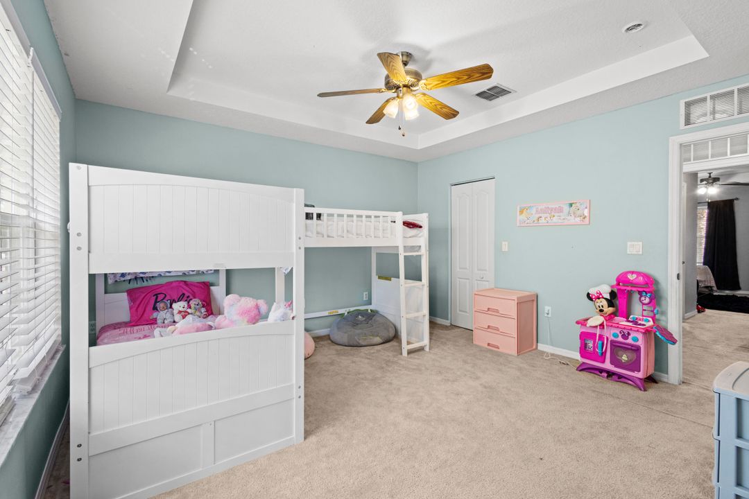 Active With Contract: $236,000 (2 beds, 2 baths, 1350 Square Feet)