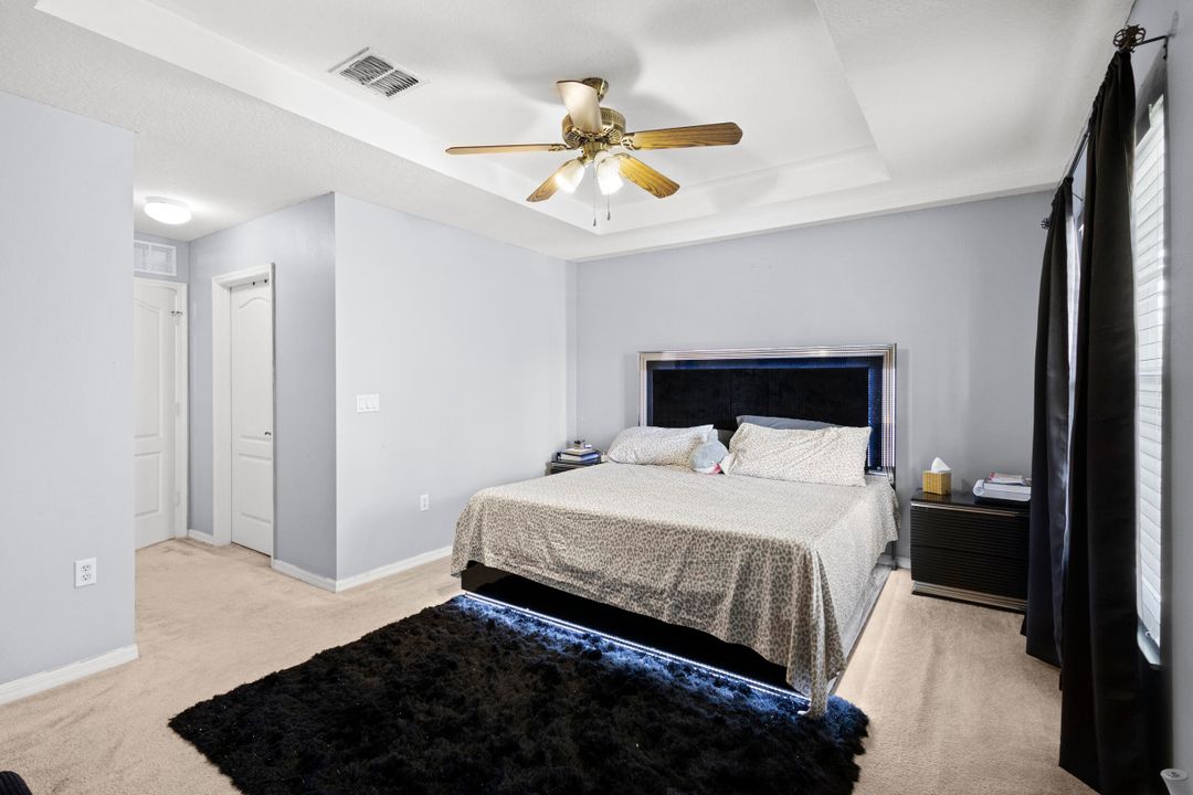 Active With Contract: $236,000 (2 beds, 2 baths, 1350 Square Feet)