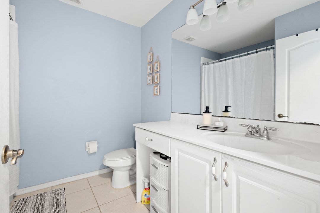 Active With Contract: $236,000 (2 beds, 2 baths, 1350 Square Feet)