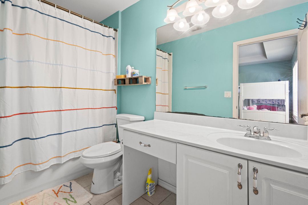 Active With Contract: $236,000 (2 beds, 2 baths, 1350 Square Feet)