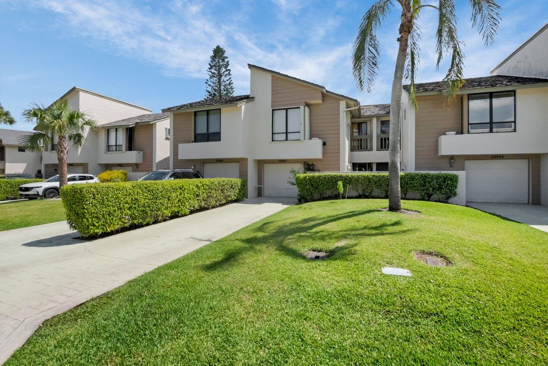 На продажу: $567,500 (3 спален, 3 ванн, 2105 Квадратных фут)