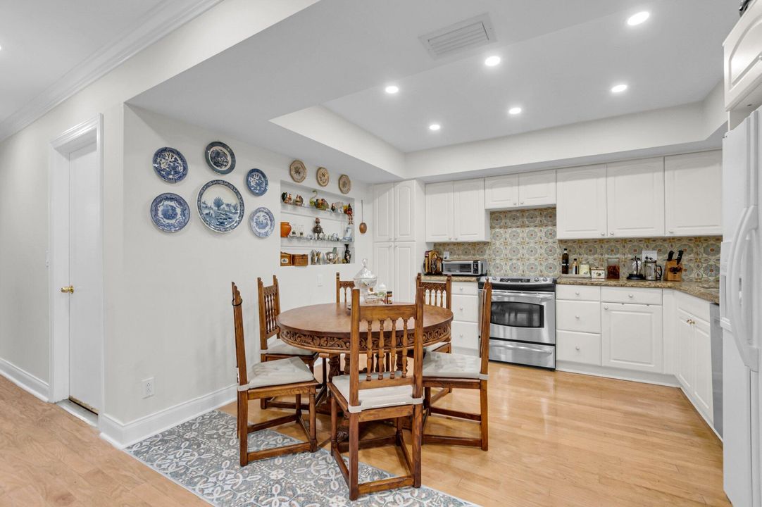 На продажу: $567,500 (3 спален, 3 ванн, 2105 Квадратных фут)