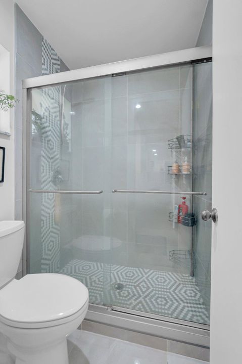 На продажу: $567,500 (3 спален, 3 ванн, 2105 Квадратных фут)