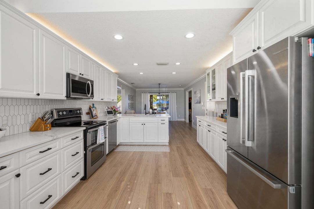 На продажу: $1,165,000 (4 спален, 3 ванн, 2542 Квадратных фут)