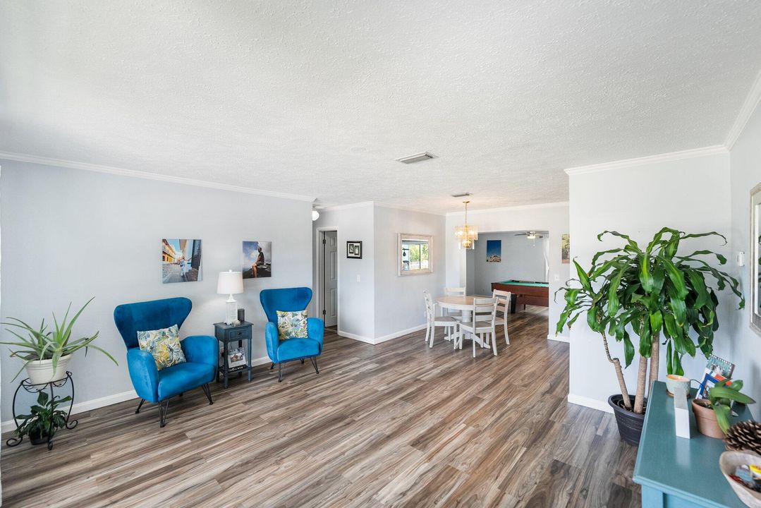 待售: $409,000 (3 贝兹, 2 浴室, 1642 平方英尺)