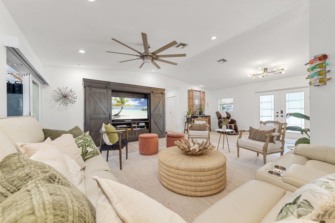 出租: $6,500 (3 贝兹, 3 浴室, 1878 平方英尺)