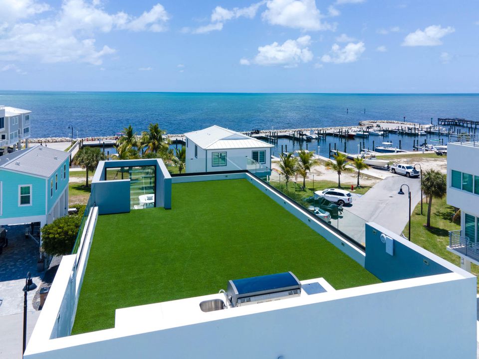 En Venta: $1,600,000 (3 camas, 3 baños, 1399 Pies cuadrados)