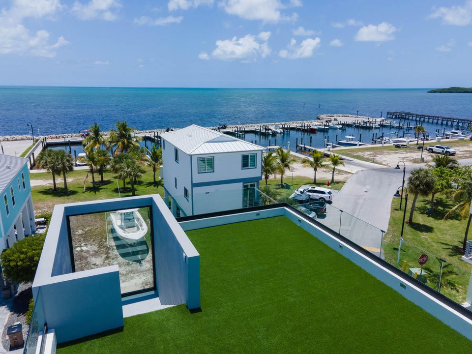 En Venta: $1,600,000 (3 camas, 3 baños, 1399 Pies cuadrados)