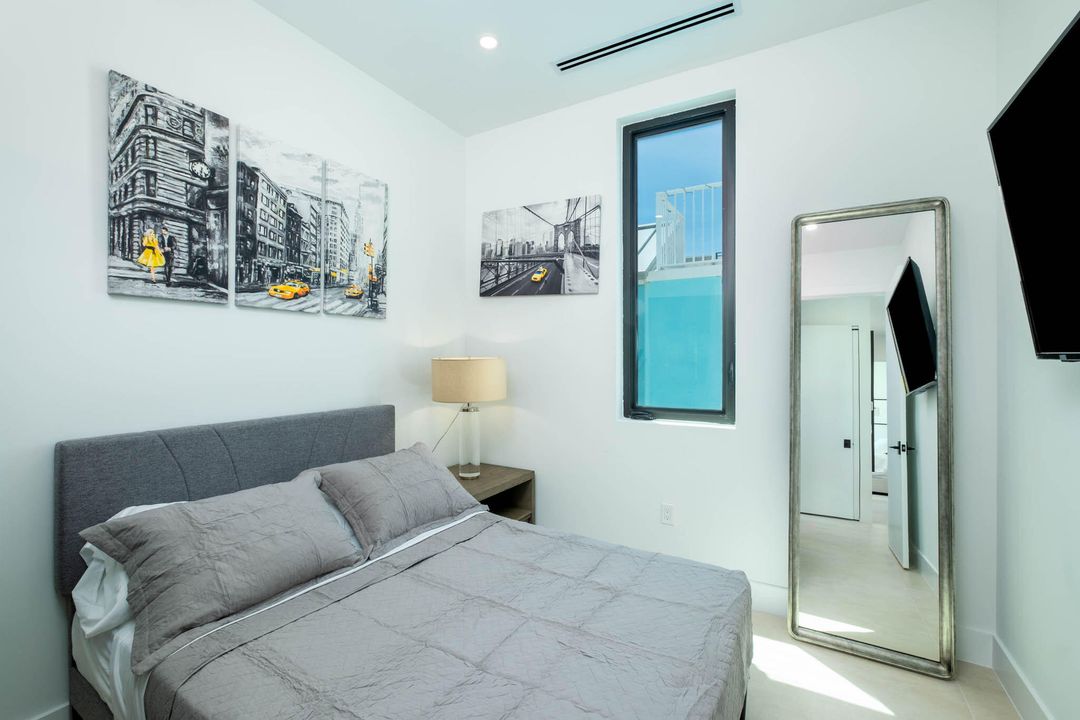 En Venta: $1,600,000 (3 camas, 3 baños, 1399 Pies cuadrados)