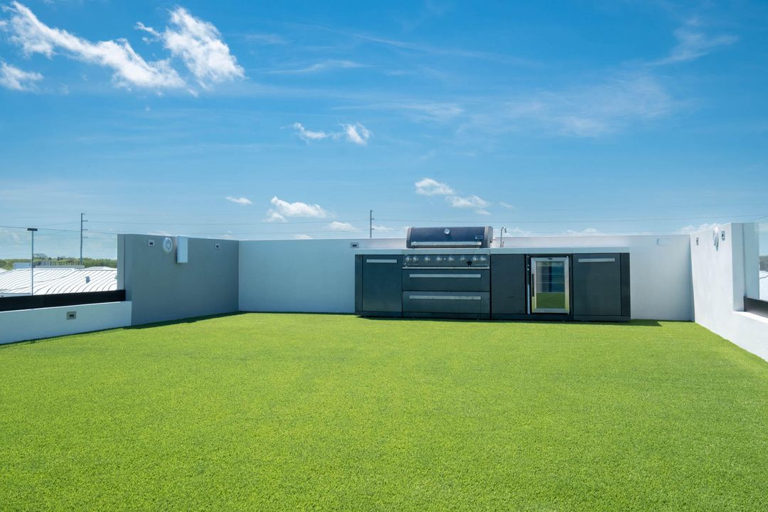 En Venta: $1,600,000 (3 camas, 3 baños, 1399 Pies cuadrados)