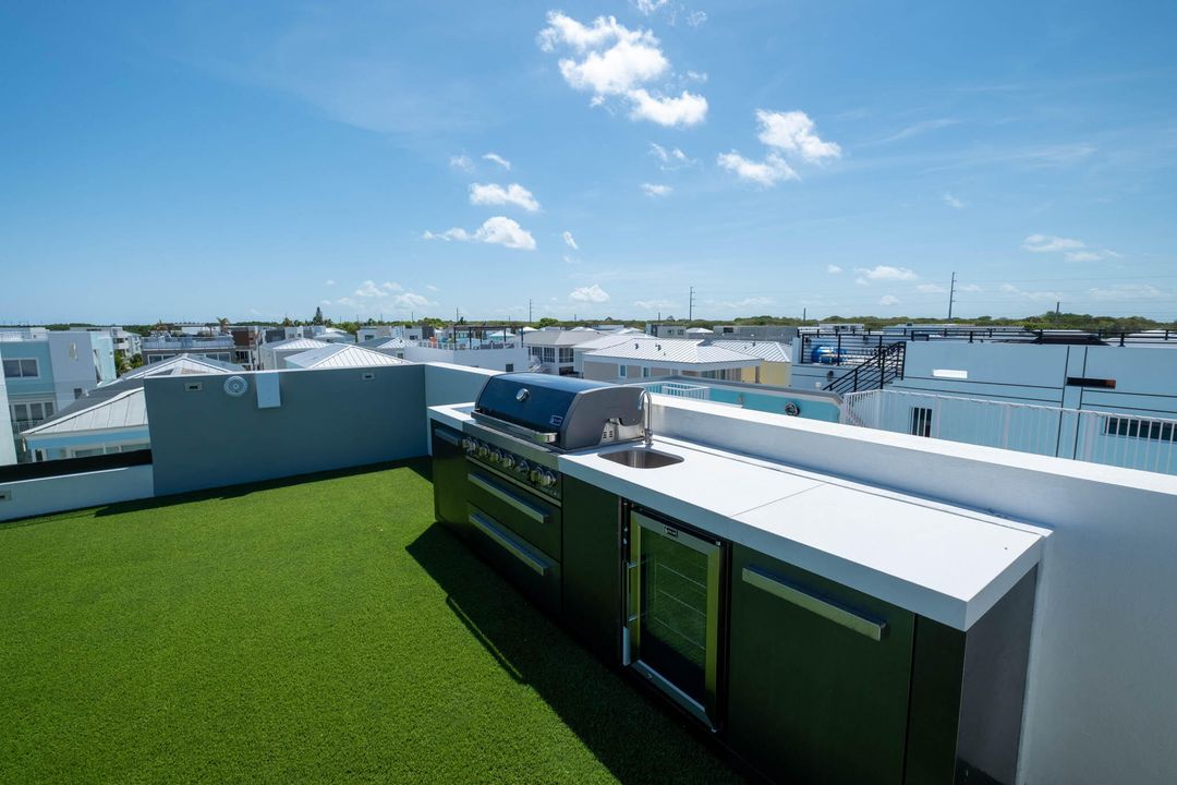 En Venta: $1,600,000 (3 camas, 3 baños, 1399 Pies cuadrados)