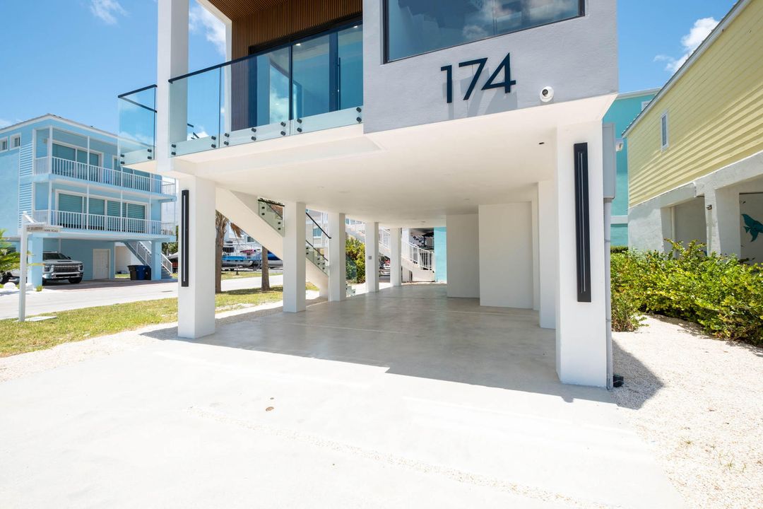 En Venta: $1,600,000 (3 camas, 3 baños, 1399 Pies cuadrados)