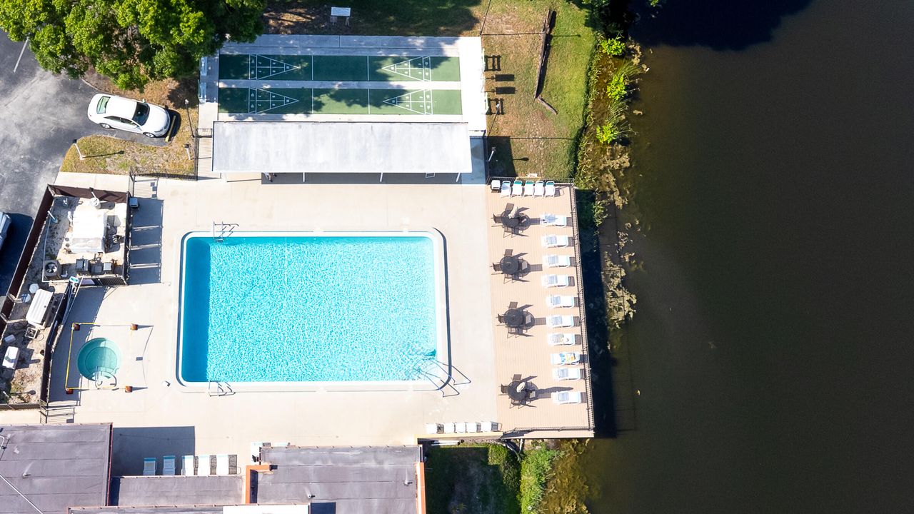 待售: $100,000 (1 贝兹, 1 浴室, 851 平方英尺)