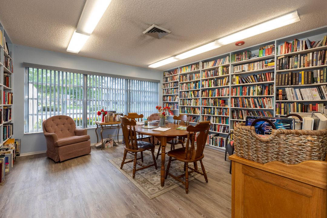 待售: $100,000 (1 贝兹, 1 浴室, 851 平方英尺)