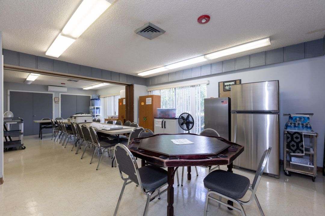 待售: $100,000 (1 贝兹, 1 浴室, 851 平方英尺)