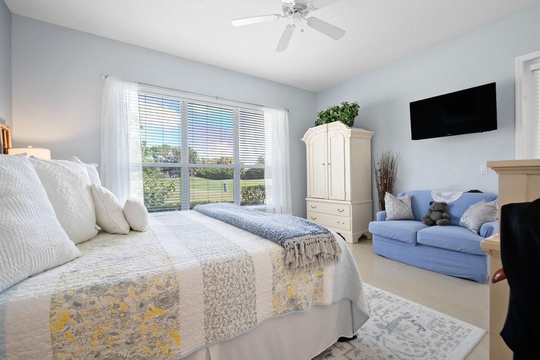 Под контрактом: $639,900 (3 спален, 2 ванн, 1812 Квадратных фут)