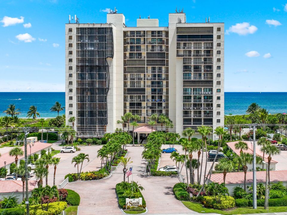 В аренду: $5,000 (2 спален, 2 ванн, 1281 Квадратных фут)