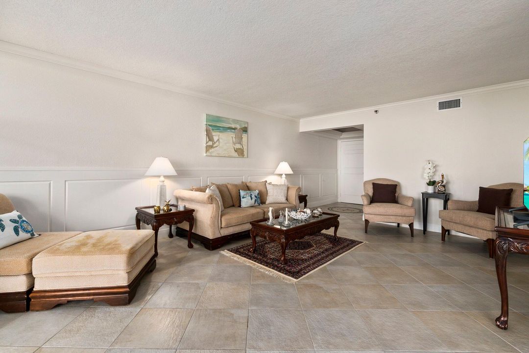 В аренду: $5,000 (2 спален, 2 ванн, 1281 Квадратных фут)