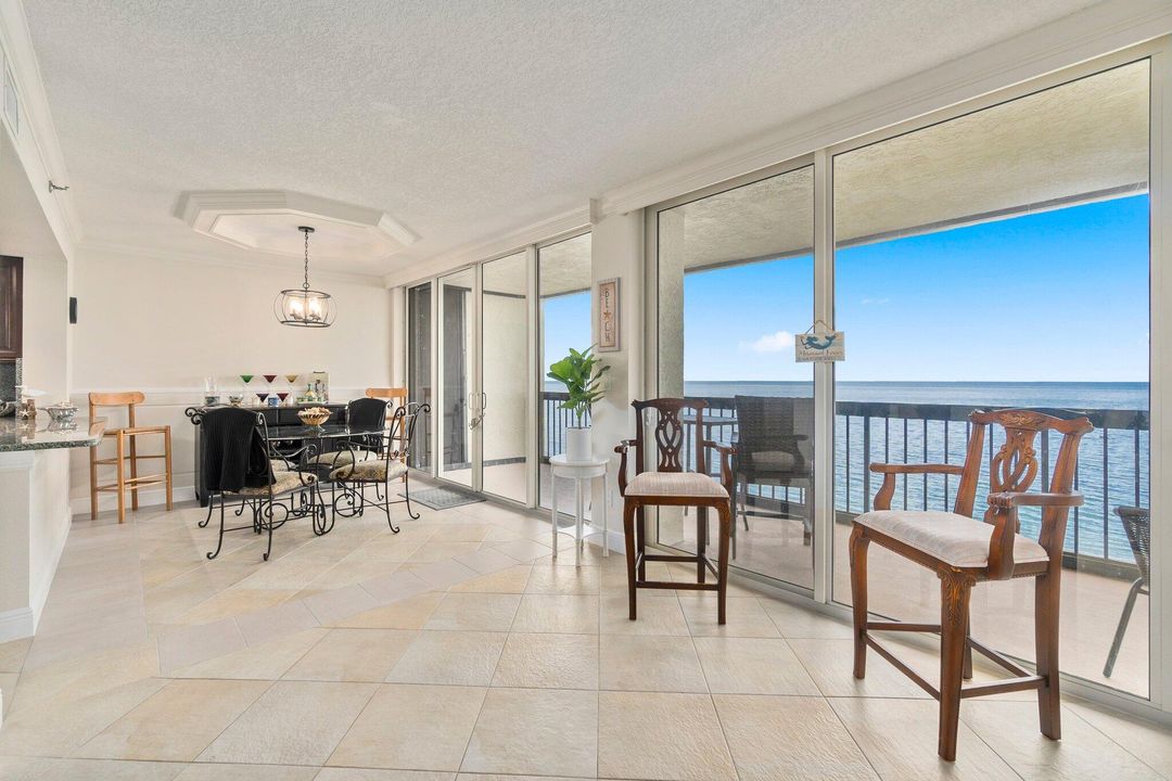 В аренду: $5,000 (2 спален, 2 ванн, 1281 Квадратных фут)