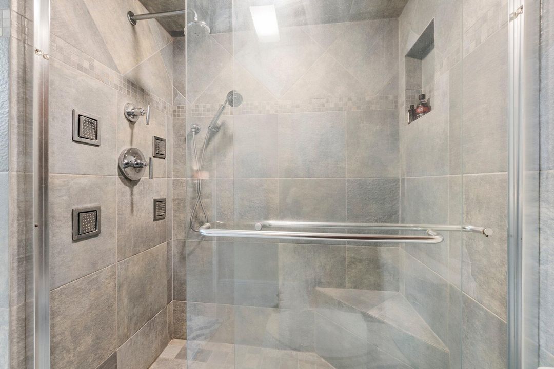 В аренду: $5,000 (2 спален, 2 ванн, 1281 Квадратных фут)