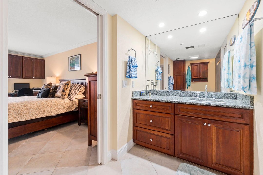 В аренду: $5,000 (2 спален, 2 ванн, 1281 Квадратных фут)