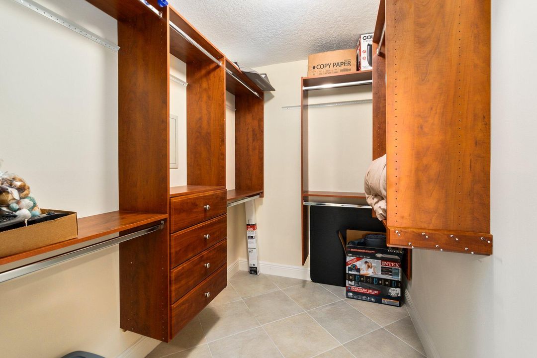 В аренду: $5,000 (2 спален, 2 ванн, 1281 Квадратных фут)