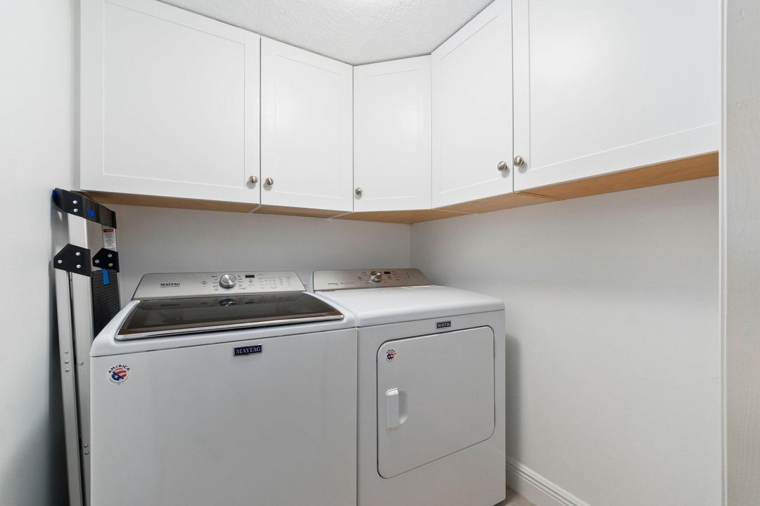 В аренду: $5,000 (2 спален, 2 ванн, 1281 Квадратных фут)