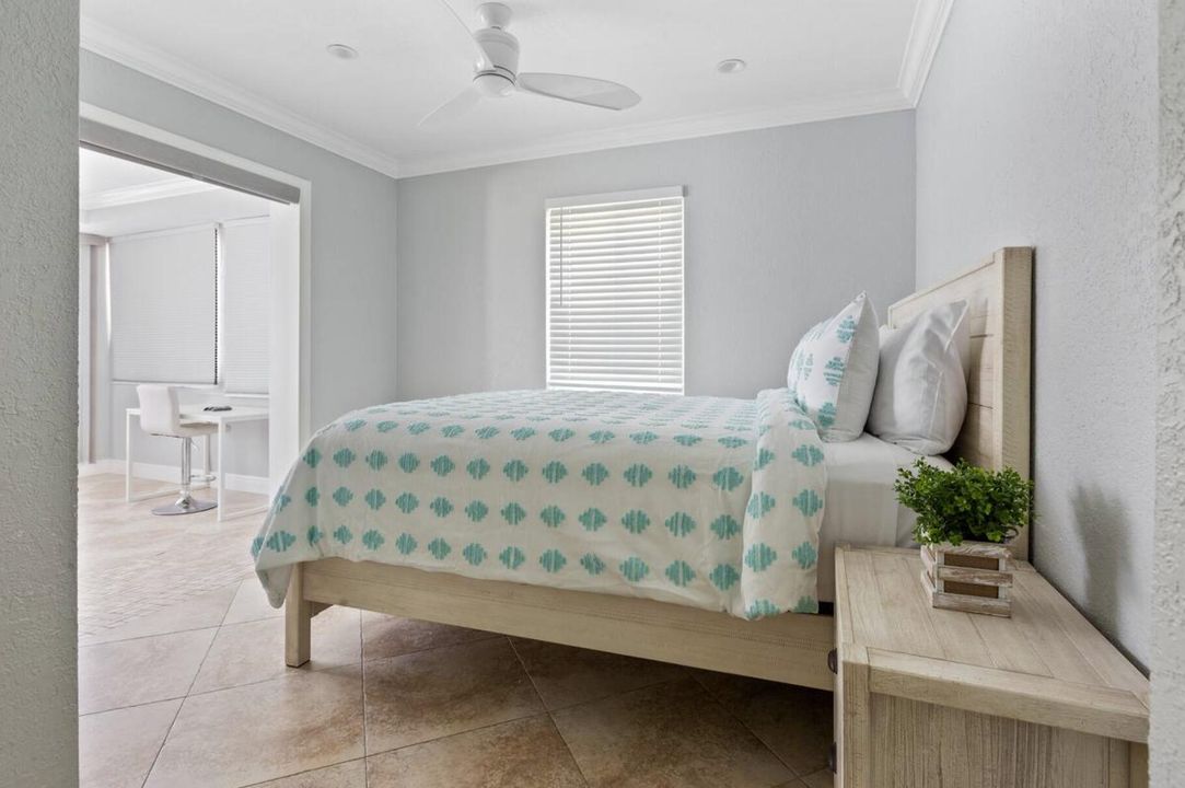 Activo con contrato: $4,200 (4 camas, 2 baños, 1426 Pies cuadrados)