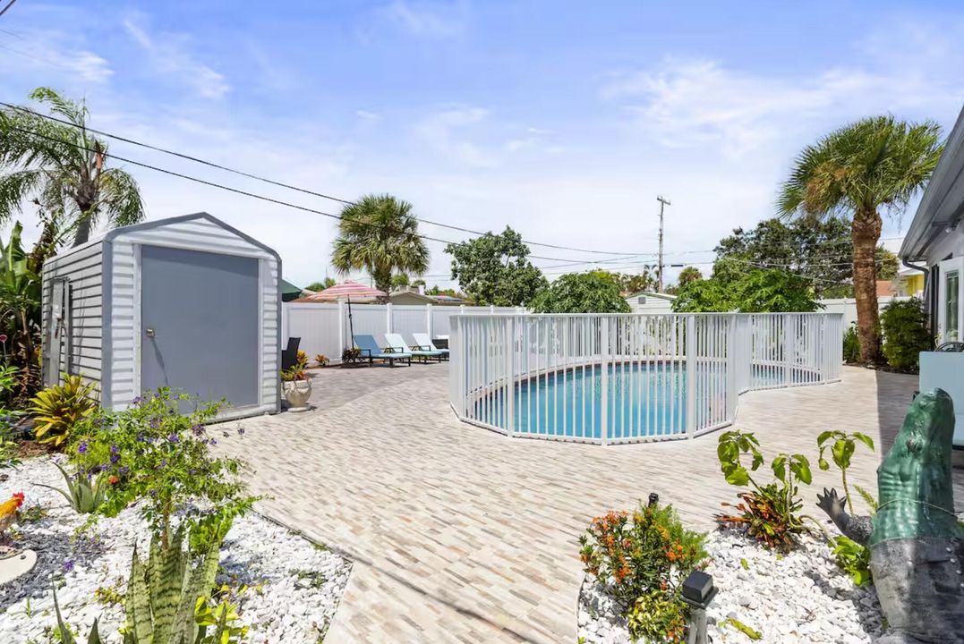 Activo con contrato: $4,200 (4 camas, 2 baños, 1426 Pies cuadrados)