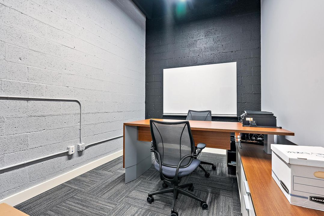 待售: $950,000 (0 贝兹, 0 浴室, 3580 平方英尺)