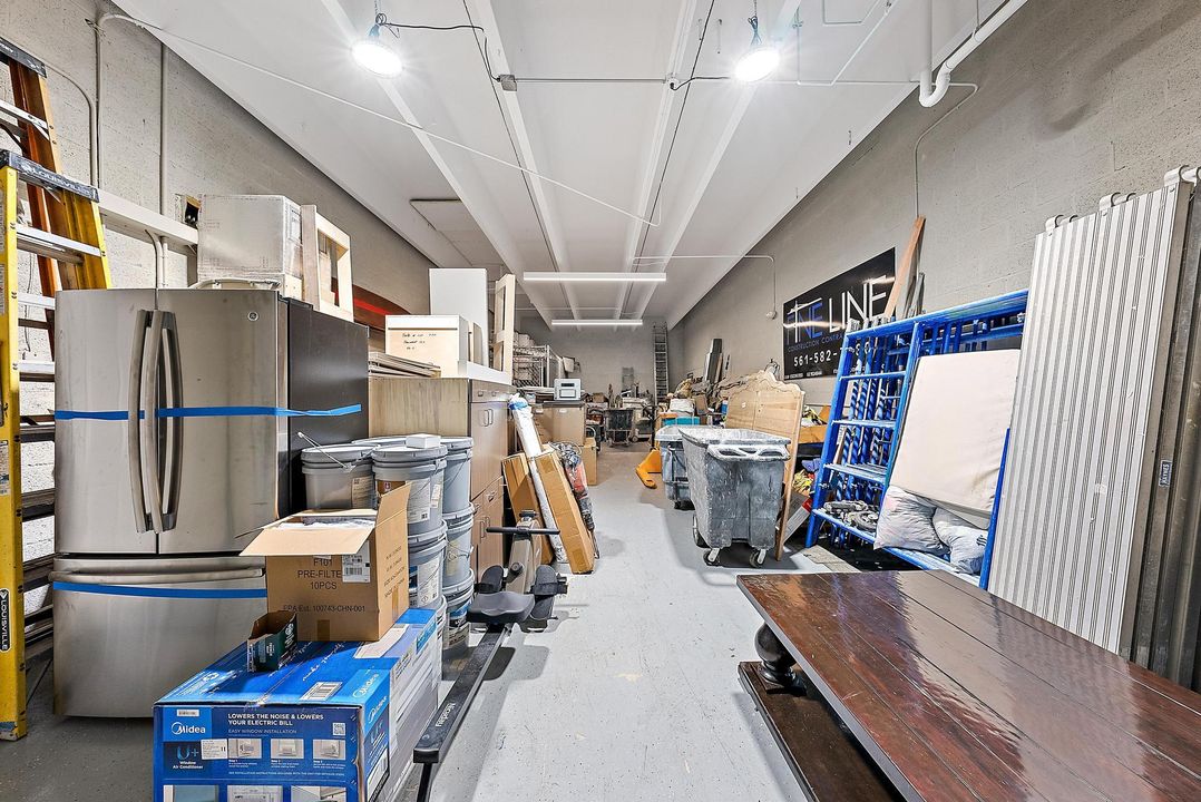 待售: $950,000 (0 贝兹, 0 浴室, 3580 平方英尺)