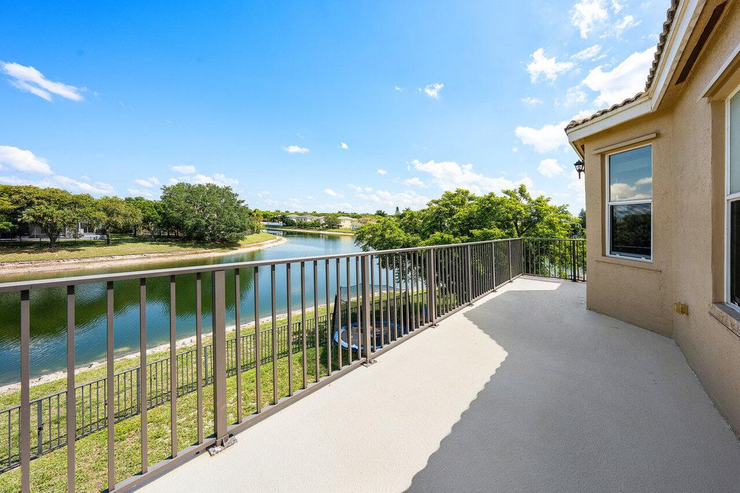 Active With Contract: $839,999 (6 beds, 3 baths, 3662 Square Feet)