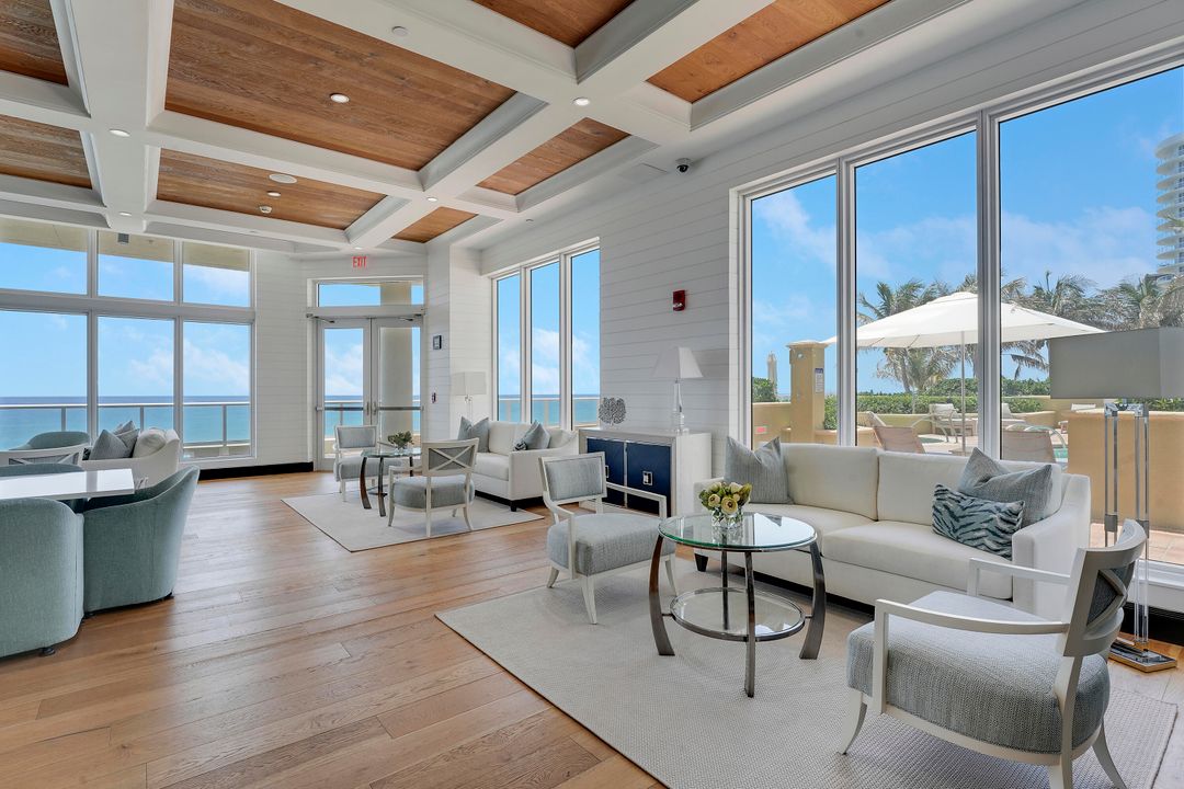 合同活跃: $4,400,000 (3 贝兹, 3 浴室, 4741 平方英尺)