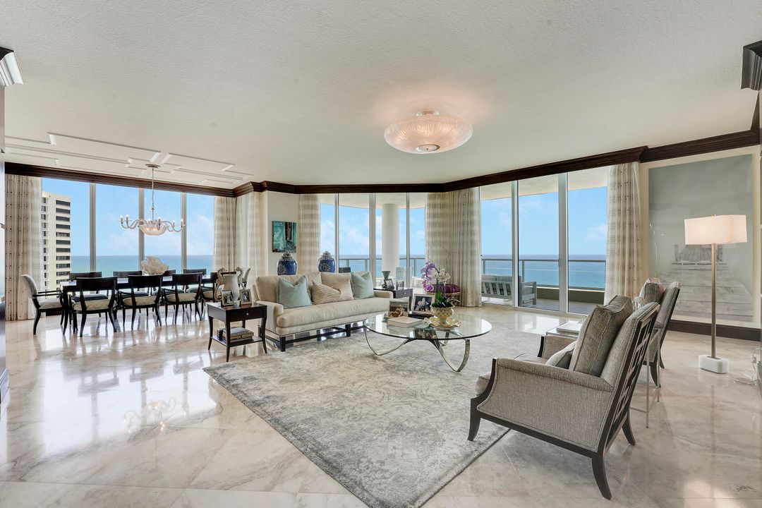 合同活跃: $4,400,000 (3 贝兹, 3 浴室, 4741 平方英尺)