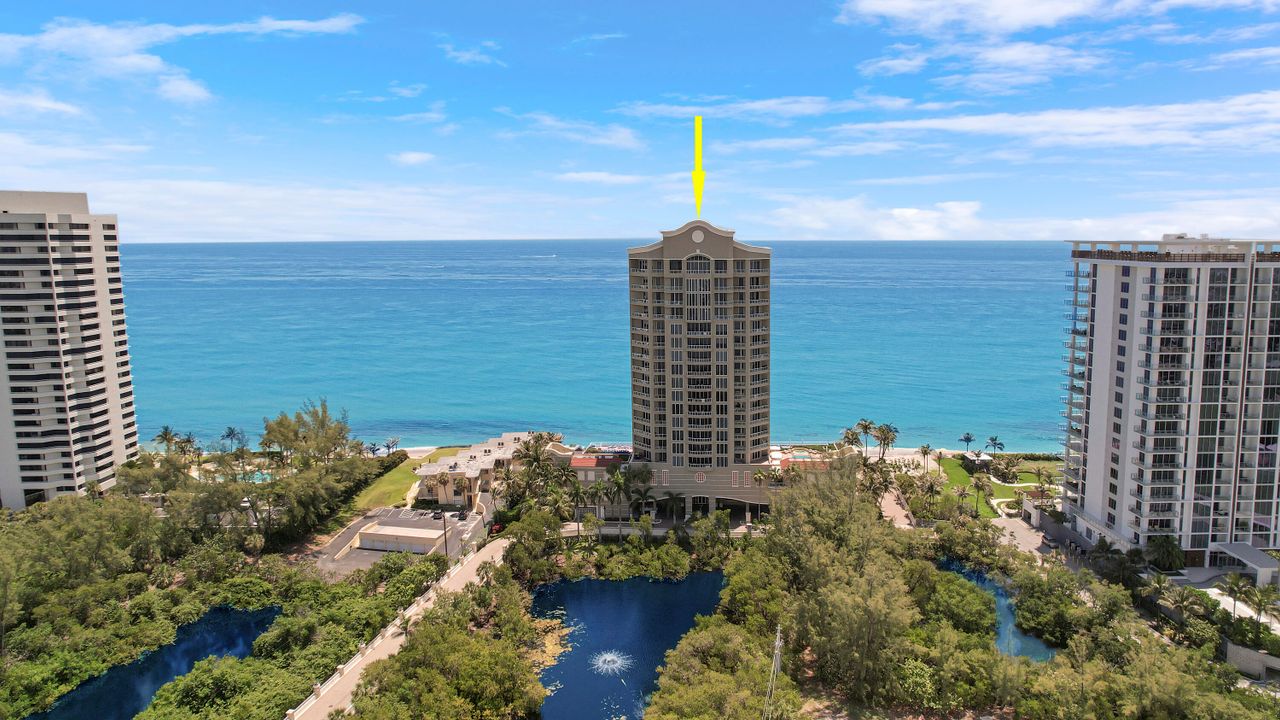 合同活跃: $4,400,000 (3 贝兹, 3 浴室, 4741 平方英尺)