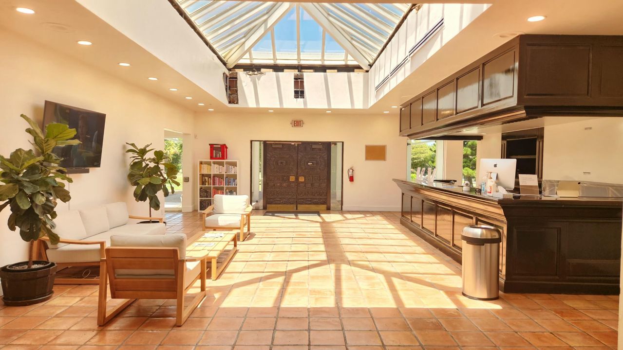 For Sale: $1,870,000 (3 beds, 3 baths, 2017 Square Feet)