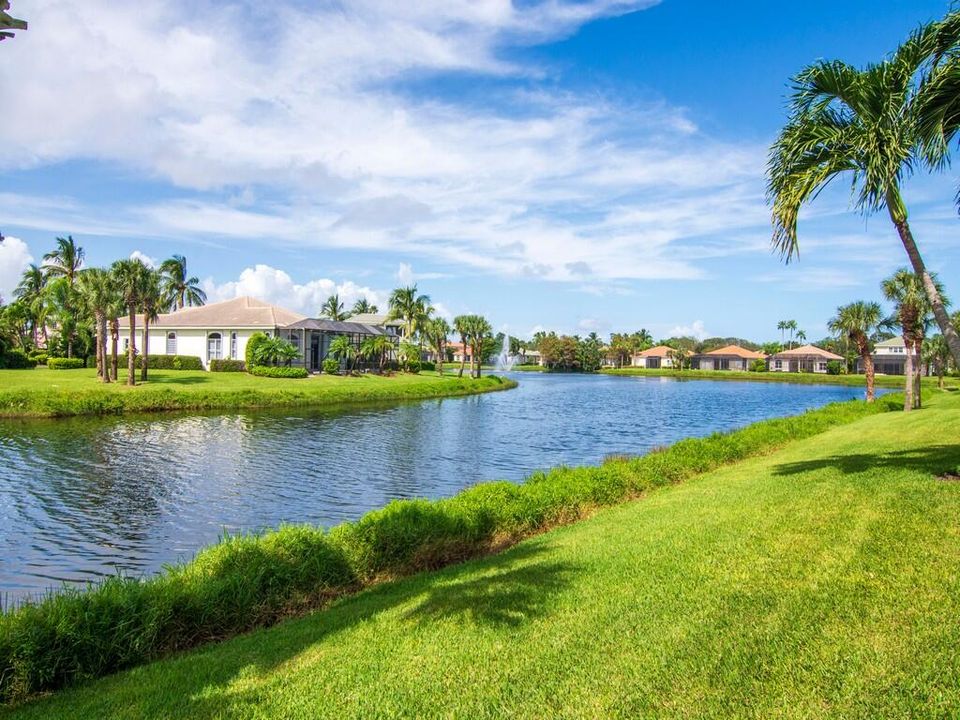 Active With Contract: $889,000 (3 beds, 3 baths, 2662 Square Feet)