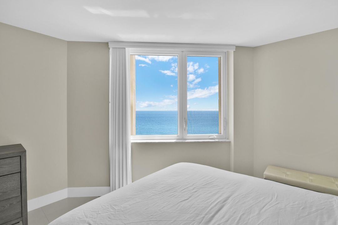 Под контрактом: $12,000 (2 спален, 2 ванн, 1448 Квадратных фут)