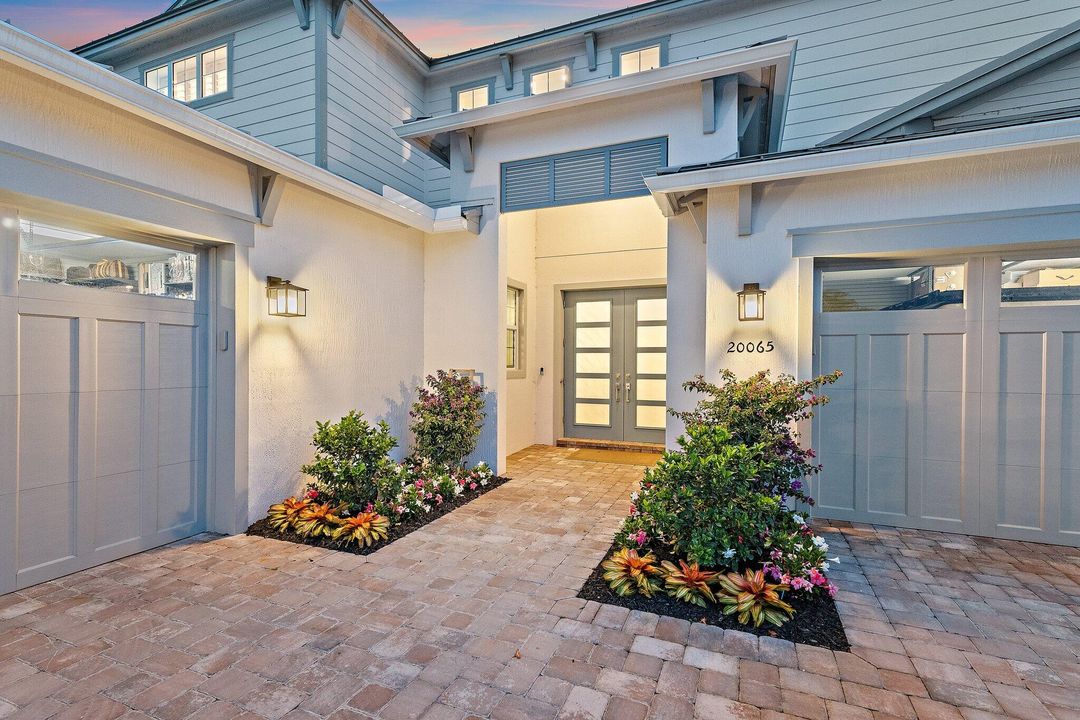 待售: $5,900,000 (7 贝兹, 7 浴室, 5762 平方英尺)