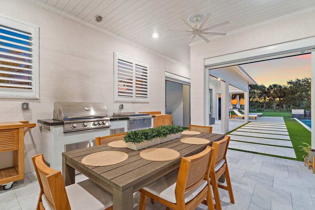 待售: $5,900,000 (7 贝兹, 7 浴室, 5762 平方英尺)