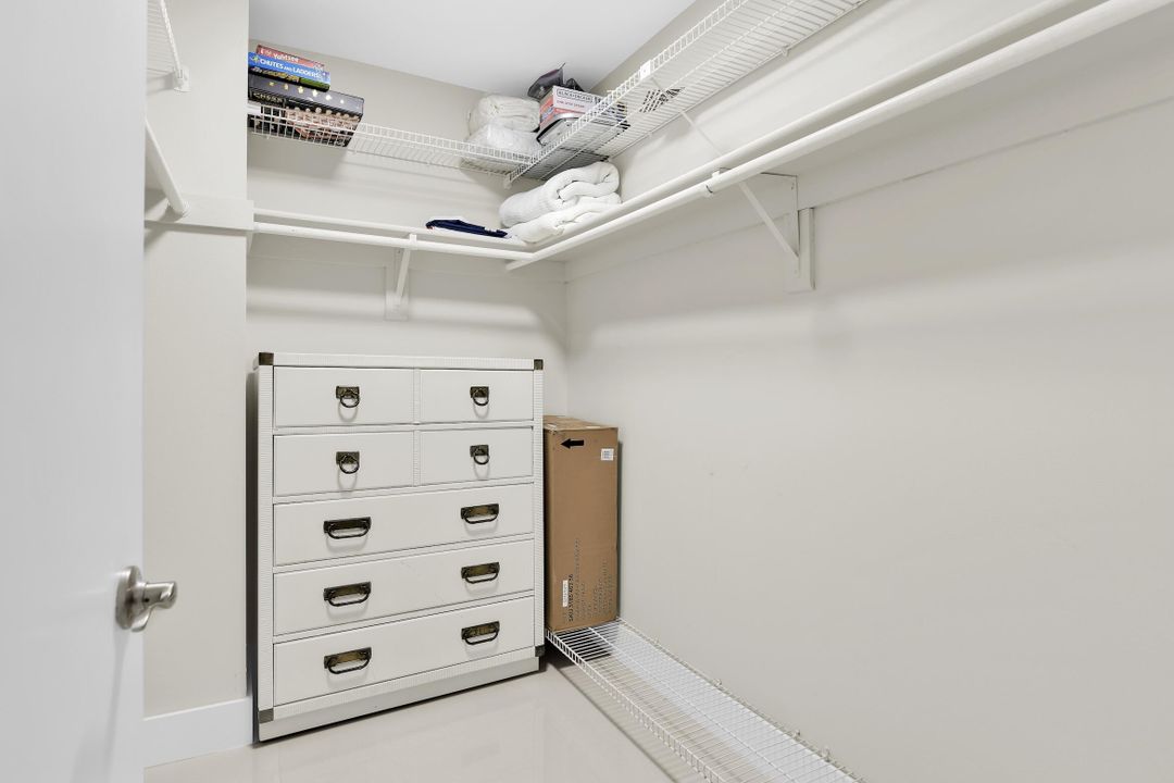 Под контрактом: $12,000 (2 спален, 2 ванн, 1448 Квадратных фут)